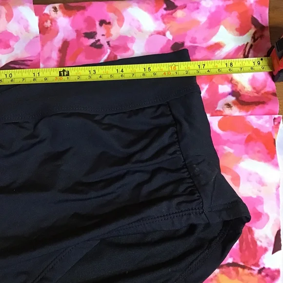 Kona Sol Pink Floral Swim Tankini Top 2X & Black Shorts Large Booty Lift - Picture 12 of 14